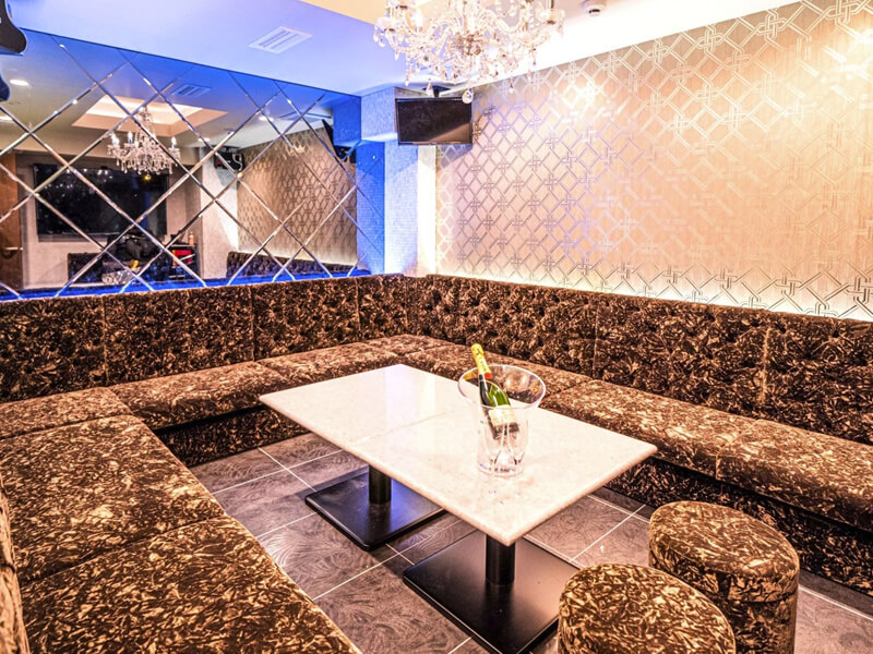 【ソファVIP席 or VIP個室確約】モエシャンドンで乾杯付！3H飲み放題＆料理10品付プレミアムパーティープラン 8,500円 → 8,000円