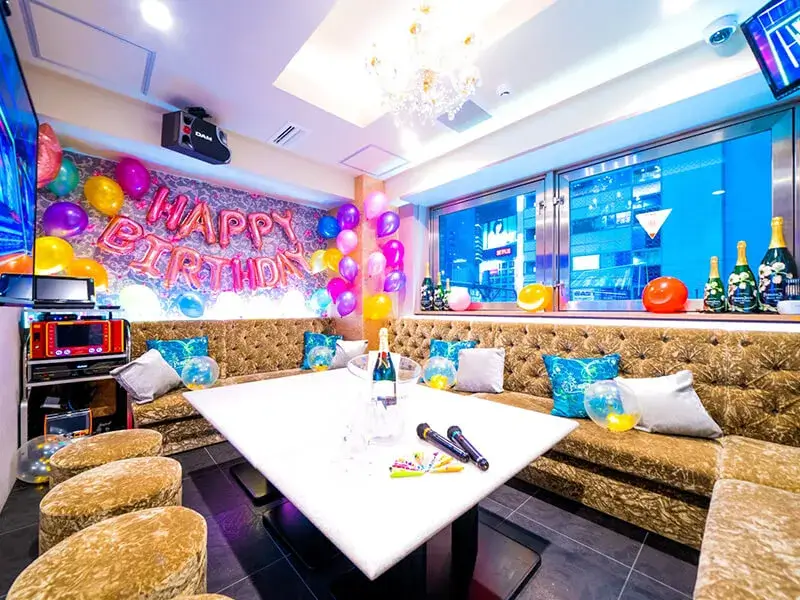 【ソファVIP席 or VIP個室】2.5H <飲放> 人気No1★料理10品 ≪豪華パーティープラン≫ 6,500円 → 6,000円 - 渋谷 高級 個室カラオケ パレスラウンジ - サブイメージ 03